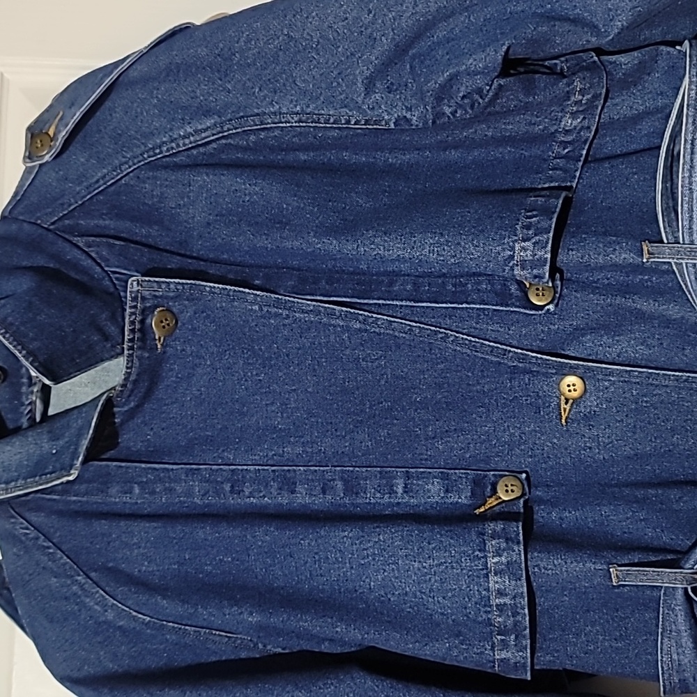 Women's size 10 Jean jacket. - Picture 5 of 13